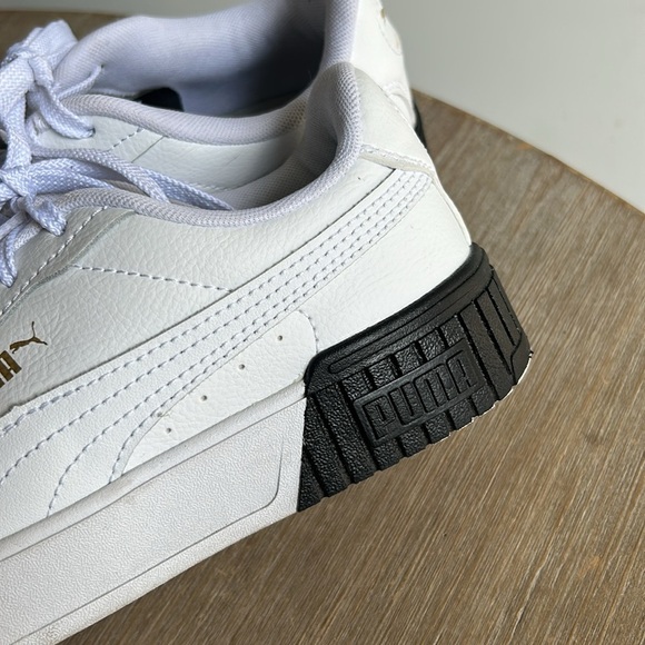 Puma Women's Carina 2.0 Casual Sneakers Size 6.5 - Picture 3 of 14